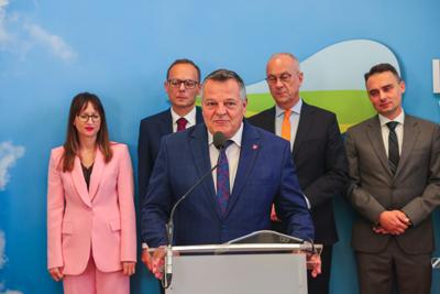 Konferencja prasowa i podpisanie umowy, projekt "Ciekawa Nauka" 