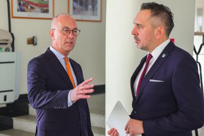 Konferencja prasowa i podpisanie umowy, projekt "Ciekawa Nauka" 