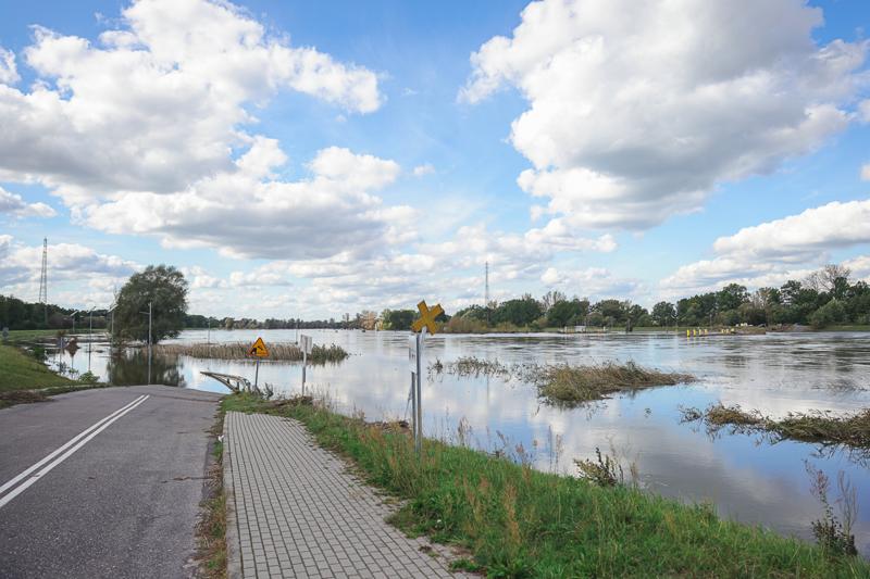 Konferencja prasowa poświęcona podpisaniu umowy o dofinansowanie projektu „Budowa mostu przez rzekę Odrę wraz z budową nowego przebiegu drogi wojewódzkiej nr 281 w m. Pomorsko” w ramach Rządowego Programu Uzupełniania Lokalnej i Regionalnej Infrastruktury Drogowej – Mosty dla Regionów