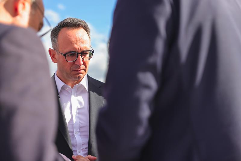 Konferencja prasowa poświęcona podpisaniu umowy o dofinansowanie projektu „Budowa mostu przez rzekę Odrę wraz z budową nowego przebiegu drogi wojewódzkiej nr 281 w m. Pomorsko” w ramach Rządowego Programu Uzupełniania Lokalnej i Regionalnej Infrastruktury Drogowej – Mosty dla Regionów