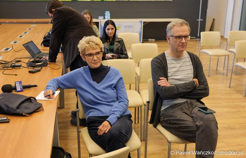 Uczestnicy konferencji prasowej poświęconej sytuacji kadrowej Szpitala Uniwersyteckiego w Zielonej Górze.
