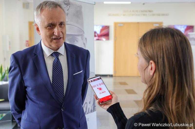 Ambasador Republiki Słowenii udziela wywiadu lubuskim mediom