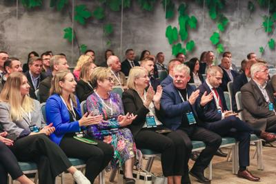 Tegoroczna edycja w Hotelu Grape Town obfitowała w panele na temat sztucznej inteligencji, energetyki i przyszłości transportu ciężkiego