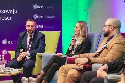 Tegoroczna edycja w Hotelu Grape Town obfitowała w panele na temat sztucznej inteligencji, energetyki i przyszłości transportu ciężkiego