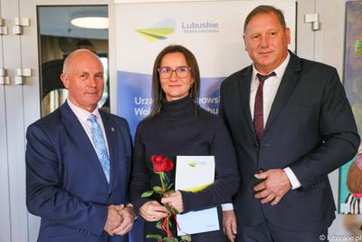   Zdjęcie z nagrodzonym