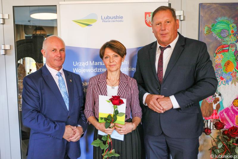 Zdjęcie z nagrodzonym