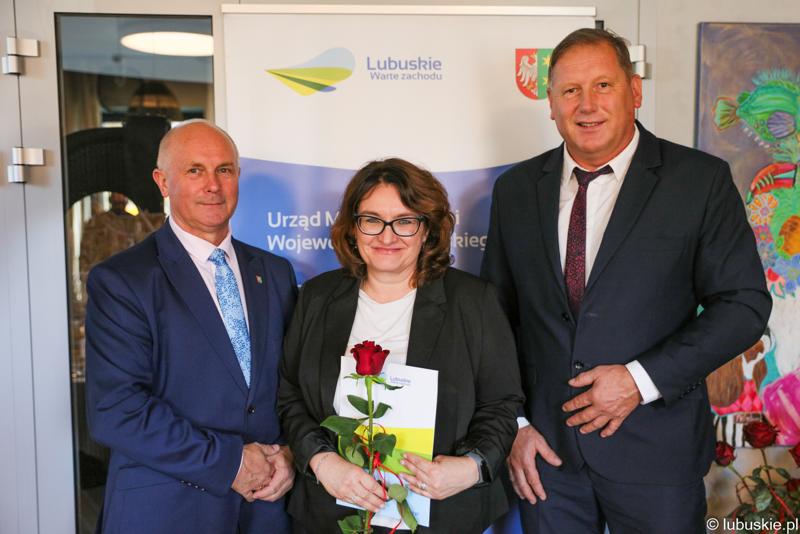 Zdjęcie z nagrodzonym