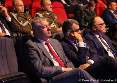 Uczestnicy jubileuszu 50-lecia Zielonogórskiej Elektrociepłowni w Planetarium Wenus  
