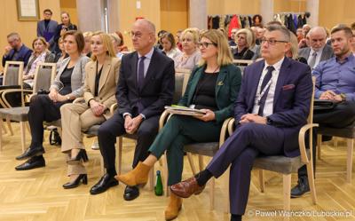 Spotkanie informacyjne pt. „Fundusze Europejskie oraz Krajowy Plan Odbudowy i Zwiększenia Odporności – aktualne nabory wniosków dla JST” w Urzędzie Marszałkowskim Województwa Lubuskiego w Zielonej Górze  