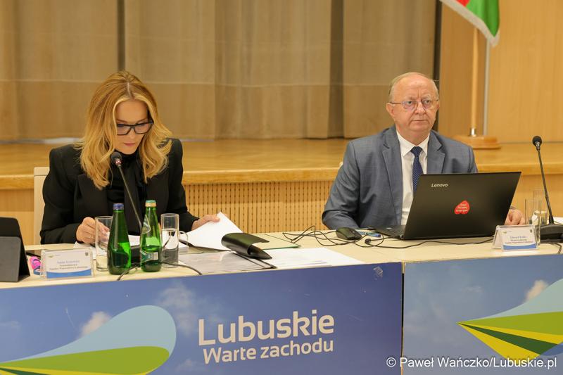 Członkowie Prezydium Sejmiku Województwa Lubuskiego: Od lewej: przewodnicząca Anna Synowiec oraz wiceprzewodniczący Edward Fedko