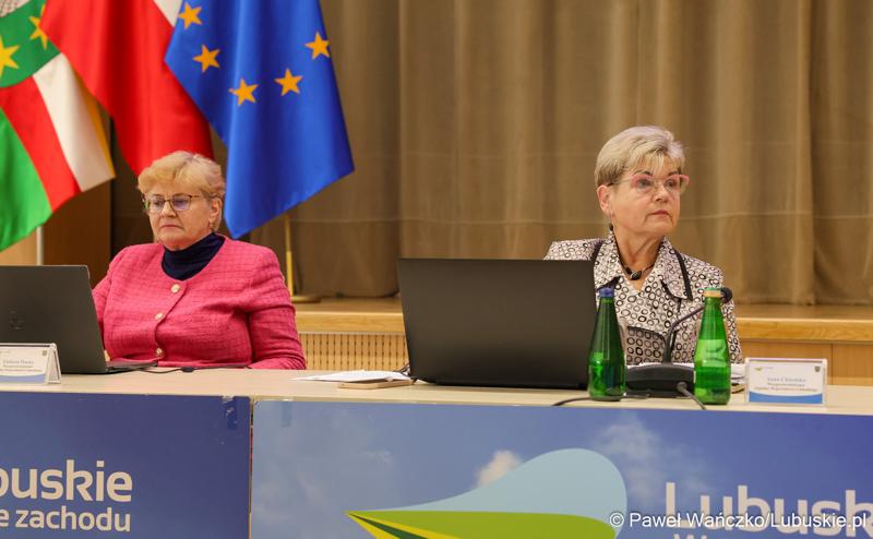 Wiceprzewodniczące Sejmiku Województwa Lubuskiego. Od lewej: Elżbieta Płonka oraz Anna Chinalska