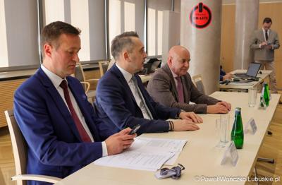 Uczestnicy IV zwyczajnej sesji Sejmiku Województwa Lubuskiego 