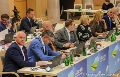 Uczestnicy IV zwyczajnej sesji Sejmiku Województwa Lubuskiego 
