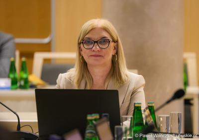 Radna wojewódzka Małgorzata Paluch-Słowińska na IV zwyczajnej sesji Sejmiku Województwa Lubuskiego 