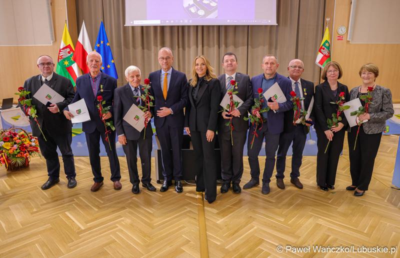 Uroczyste wręczenie „Odznak Honorowych za Zasługi dla Województwa Lubuskiego”, podczas IV sesji Sejmiku Województwa Lubuskiego