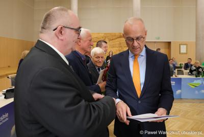 Uroczyste wręczenie „Odznak Honorowych za Zasługi dla Województwa Lubuskiego”, podczas IV sesji Sejmiku Województwa Lubuskiego 