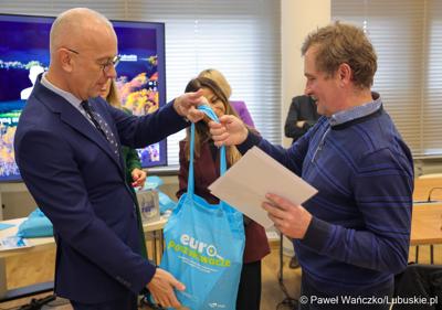 Uroczyste wręczenie nagród laureatom wyjątkowego konkursu terenowego EuroPoszukiwacze
