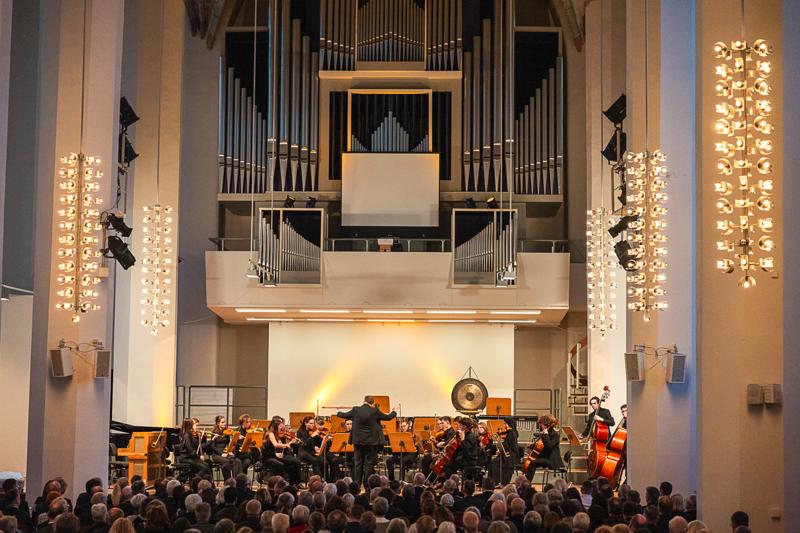 Filharmonia Landu Brandenburgia oraz młodzi muzycy z Junge Philharmonie Brandenburg stworzyli niezapomnianą atmosferę