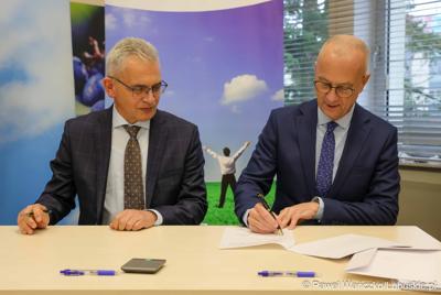 Uczestnicy konferencji prasowej, podczas której swa szpitale – Szpital Uniwersytecki w Zielonej Górze i Samodzielny Publiczny Zakład Opieki Zdrowotnej w Sulechowie – podpisały list intencyjny o współpracy.