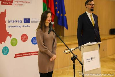 Uczestnicy szkolenia dla beneficjentów programu Interreg w Sali Kolumnowej Urzędu Marszałkowskiego Województwa Lubuskiego w Zielonej Górze
