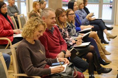 Uczestnicy szkolenia dla beneficjentów programu Interreg w Sali Kolumnowej Urzędu Marszałkowskiego Województwa Lubuskiego w Zielonej Górze
