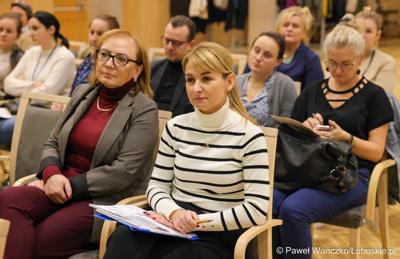 Uczestnicy szkolenia dla beneficjentów programu Interreg w Sali Kolumnowej Urzędu Marszałkowskiego Województwa Lubuskiego w Zielonej Górze
