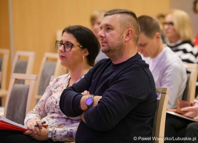 Uczestnicy szkolenia dla beneficjentów programu Interreg w Sali Kolumnowej Urzędu Marszałkowskiego Województwa Lubuskiego w Zielonej Górze
