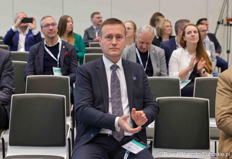 Uczestnicy Międzynarodowej Konferencji – Hydrogen Mixer 2024 w Parku Technologii Kosmicznych w Nowym Kisielinie