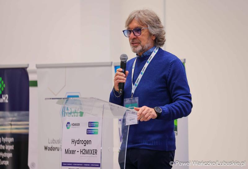 Uczestnicy Międzynarodowej Konferencji – Hydrogen Mixer 2024 w Parku Technologii Kosmicznych w Nowym Kisielinie