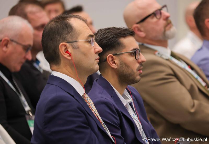 Uczestnicy Międzynarodowej Konferencji – Hydrogen Mixer 2024 w Parku Technologii Kosmicznych w Nowym Kisielinie