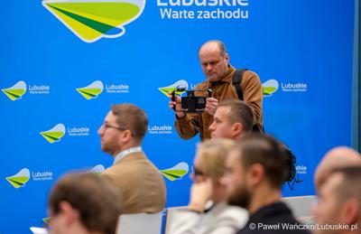 Uczestnicy Międzynarodowej Konferencji – Hydrogen Mixer 2024 w Parku Technologii Kosmicznych w Nowym Kisielinie 