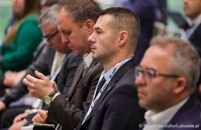 Uczestnicy Międzynarodowej Konferencji – Hydrogen Mixer 2024 w Parku Technologii Kosmicznych w Nowym Kisielinie 