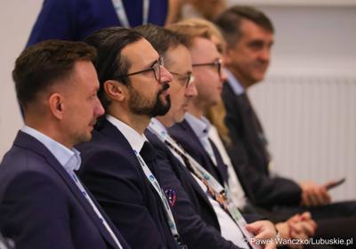 Uczestnicy Międzynarodowej Konferencji – Hydrogen Mixer 2024 w Parku Technologii Kosmicznych w Nowym Kisielinie 