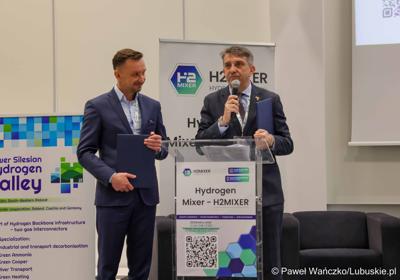 Uczestnicy Międzynarodowej Konferencji – Hydrogen Mixer 2024 w Parku Technologii Kosmicznych w Nowym Kisielinie 