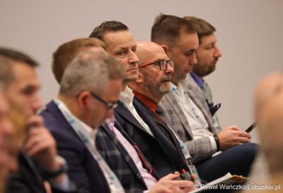 Uczestnicy Międzynarodowej Konferencji – Hydrogen Mixer 2024 w Parku Technologii Kosmicznych w Nowym Kisielinie 