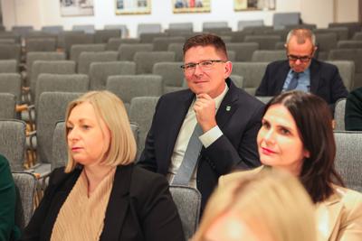 W Zielonej Górze zostało otwarte Regionalne Biuro Handlowe Polskiej Agencji Inwestycji i Handlu. To trzynasta tego typu instytucja w Polsce. Jej działalność zainaugurowano 22 listopada 2024 r.
