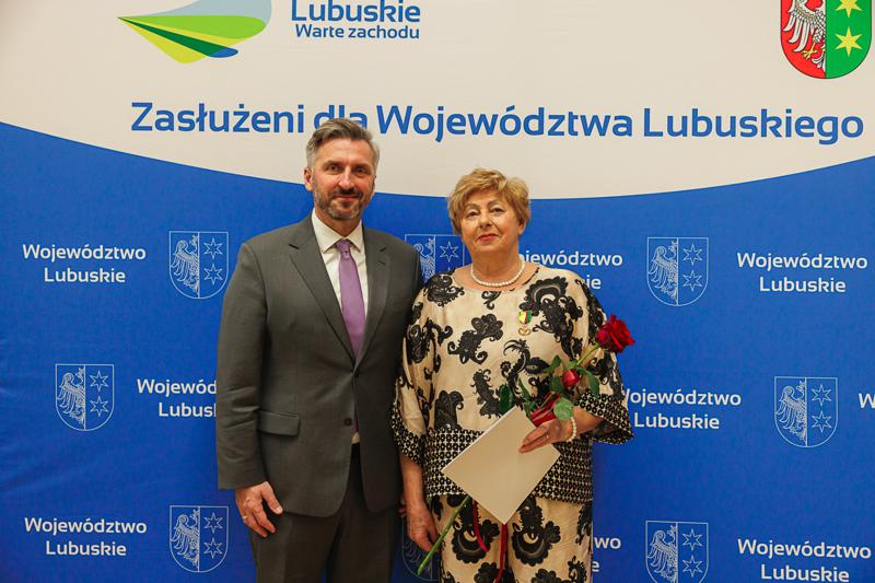 Barbara Kucharska, Danuta Majewska i Franciszek Wołowicz podczas listopadowej sesji Sejmiku Województwa Lubuskiego zostali wyróżnieni "Odznakami Honorowymi za Zasługi dla Województwa Lubuskiego"