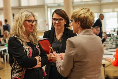 W poniedziałek, 25 listopada 2024 r.  w Sali Kolumnowej w urzędzie marszałkowskim w Zielonej Górze odbyła się V Sesja Sejmiku Województwa Lubuskiego. 