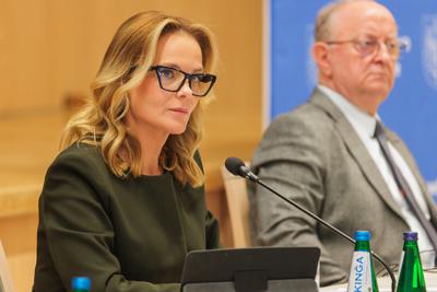 W poniedziałek, 25 listopada 2024 r.  w Sali Kolumnowej w urzędzie marszałkowskim w Zielonej Górze odbyła się V Sesja Sejmiku Województwa Lubuskiego. 