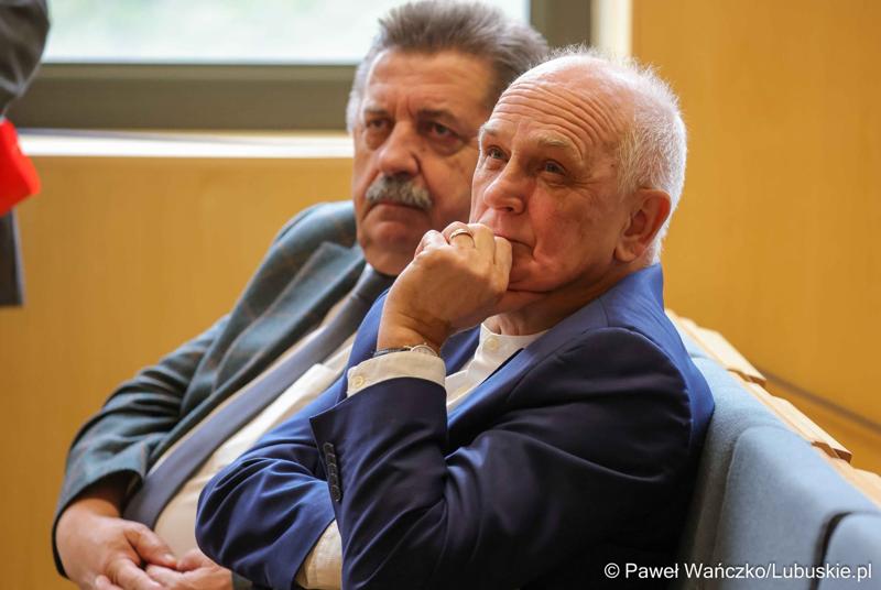 Uczestnicy konferencji nt. różnych aspektów obecności Polski w Unii Europejskiej, która odbyła się w Bibliotece Uniwersytetu Zielonogórskiego