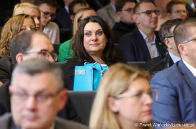 Uczestnicy konferencji nt. różnych aspektów obecności Polski w Unii Europejskiej, która odbyła się w Bibliotece Uniwersytetu Zielonogórskiego 