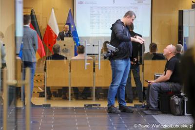 Uczestnicy konferencji nt. różnych aspektów obecności Polski w Unii Europejskiej, która odbyła się w Bibliotece Uniwersytetu Zielonogórskiego 