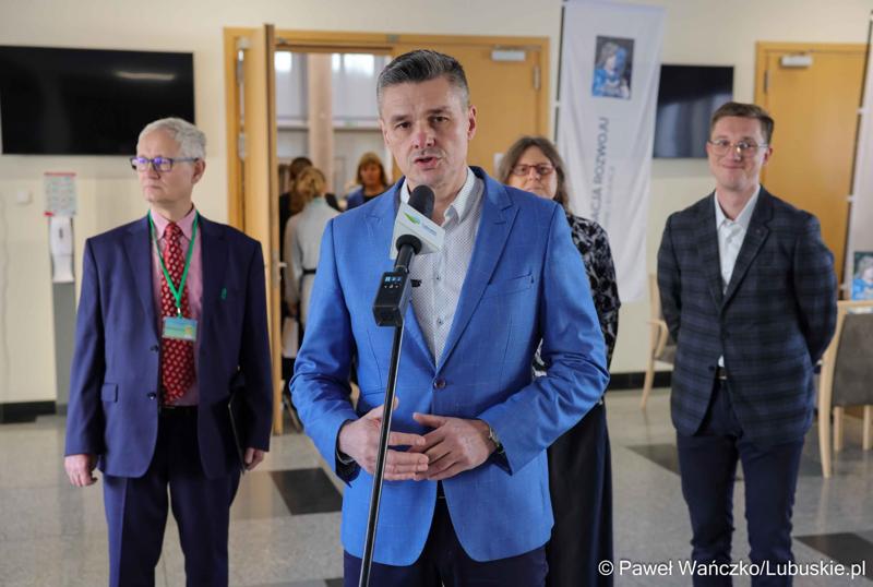 Uczestnicy międzynarodowej konferencji naukowej „Wyzwania psychiatrii dzieci i młodzieży w Europie” w Zielonej Górze