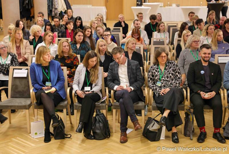 Uczestnicy międzynarodowej konferencji naukowej „Wyzwania psychiatrii dzieci i młodzieży w Europie” w Zielonej Górze