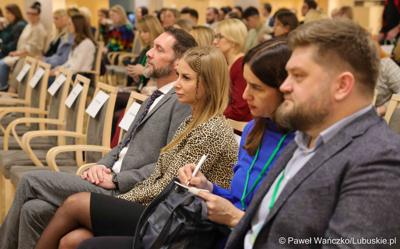 Uczestnicy międzynarodowej konferencji naukowej „Wyzwania psychiatrii dzieci i młodzieży w Europie” w Zielonej Górze