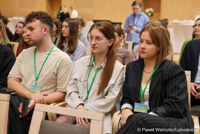 Uczestnicy międzynarodowej konferencji naukowej „Wyzwania psychiatrii dzieci i młodzieży w Europie” w Zielonej Górze