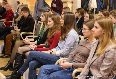 Uczestnicy międzynarodowej konferencji naukowej „Wyzwania psychiatrii dzieci i młodzieży w Europie” w Zielonej Górze