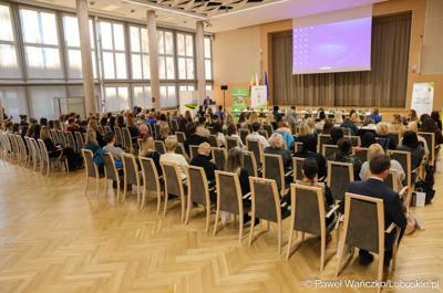 Uczestnicy międzynarodowej konferencji naukowej „Wyzwania psychiatrii dzieci i młodzieży w Europie” w Zielonej Górze