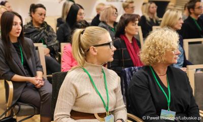 Uczestnicy międzynarodowej konferencji naukowej „Wyzwania psychiatrii dzieci i młodzieży w Europie” w Zielonej Górze