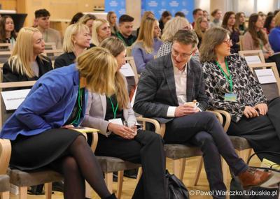 Uczestnicy międzynarodowej konferencji naukowej „Wyzwania psychiatrii dzieci i młodzieży w Europie” w Zielonej Górze